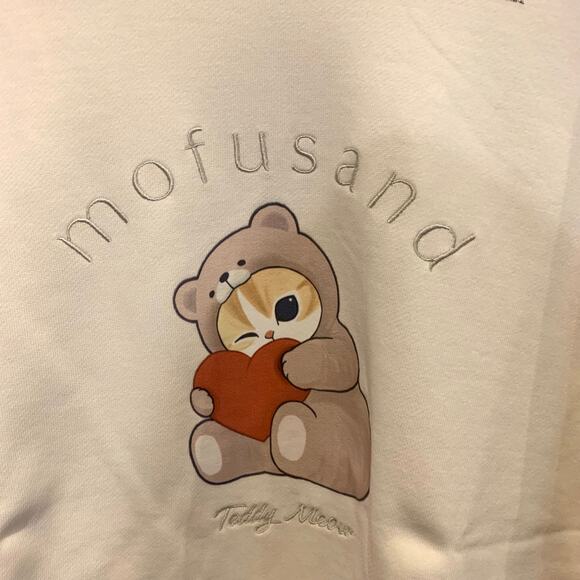 Mofusand x Uniqlo Collab Printed Embroidered Sweatshirt in Off White XL - Picture 4 of 8
